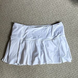 Lululemon Running/Tennis skirt - size 8
